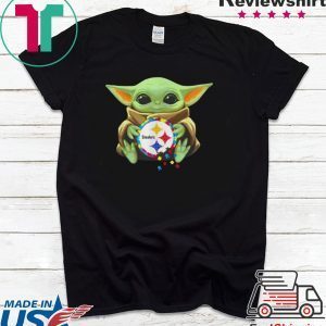 Baby Yoda hug Autism Pittsburgh Steelers Tee Shirt