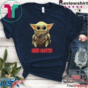 Baby Yoda hug Deer Hunter Star Wars Mandalorian Tee Shirt