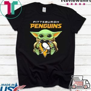 Baby Yoda hug Pittsburgh Penguins Unisex T-Shirt