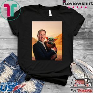 Painting Bob Iger Baby Yoda Tee Shirt