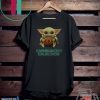 Star Wars Baby Yoda hug Oregon Ducks Tee Shirt