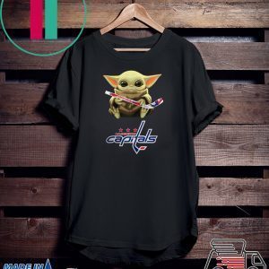 Star Wars Baby Yoda hug Washington Capitals Tee Shirt