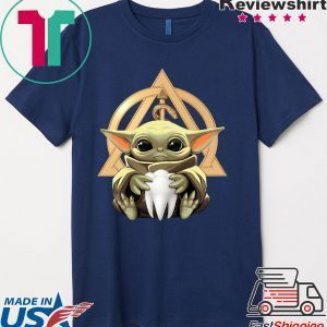 Baby Yoda Hug Dentist Tee Shirts