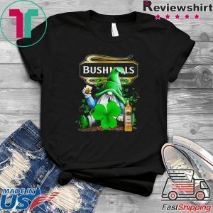 St Patrick’s day Leprechaun drinking Bushmills Tee Shirts