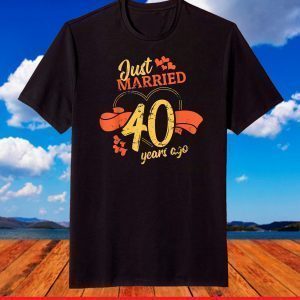 Just Married 40 Years Ago Love Ring Relationship Anniversary T-Shirt