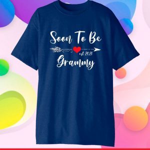Pregnancy Announcement Soon To Be Grammy Est 2021 Gift T-Shirt