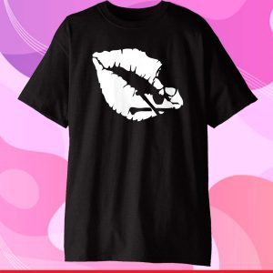 Sexy Pout Lip Lipstick Love Valentine Skull Cross Bones Lips Unisex T-Shirt