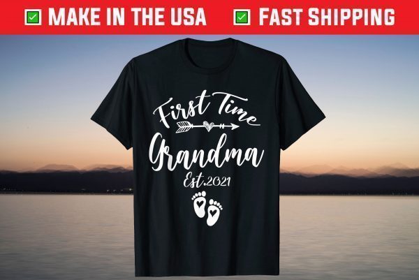 First Time Grandma Est 2021 Matching Family Christmas T-Shirt
