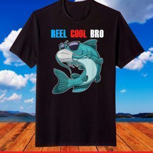 Fish Sunglasses Face Mask Reel Cool Bro Fishing Fathers Day T-Shirt