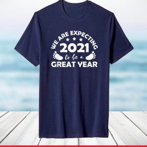 Pregnancy Announcement Mom Dad Expecting 2021 Baby T-Shirt