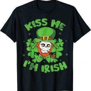 St. Patrick's Day Kiss Me I'm Irish Sugar Skull Leprechaun T-Shirt