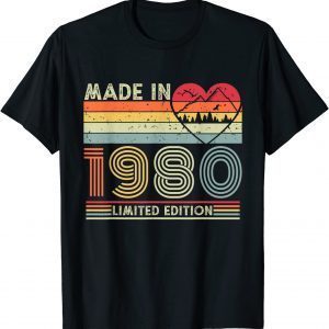 Vintage Born in 1980 Limited Edition 42 Year Old Birthday 2022 Shirt