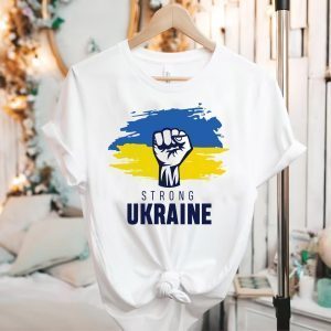 Strong Ukraine I Stand With Ukraine Pray Ukraine T-Shirt