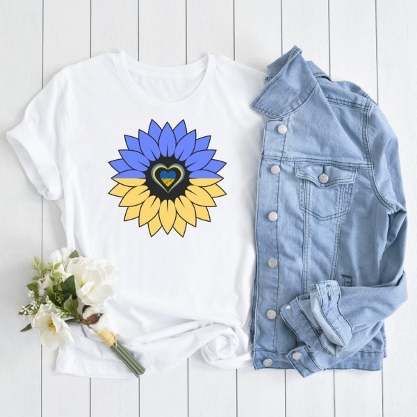 Sunflower Ukraine Heart I Stand With Ukraine Love Ukraine Shirt