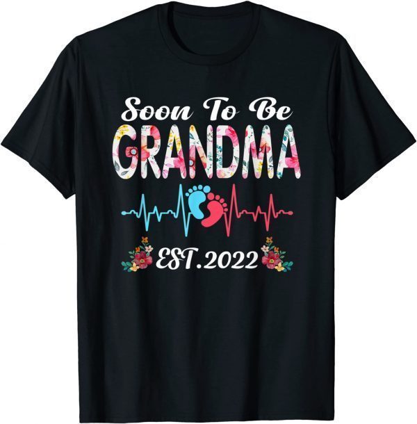 Soon To Be Grandma Est 2022 Pregnancy Announcement T-Shirt