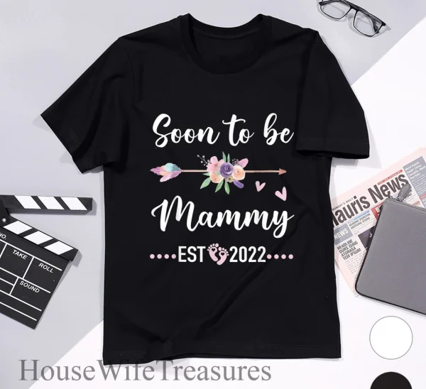 Soon To Be Mammy EST 2022 Happy Mother's Day Classic Shirt