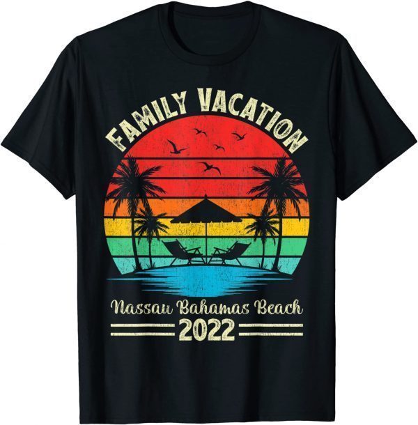 Vintage Retro Family Vacation 2022 Nassau Bahamas Beach Classic Shirt