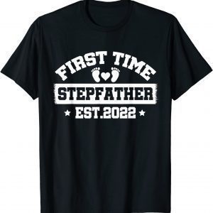 First Time Stepfather Est. 2022 Father's Day Stepdad Daddy T-Shirt