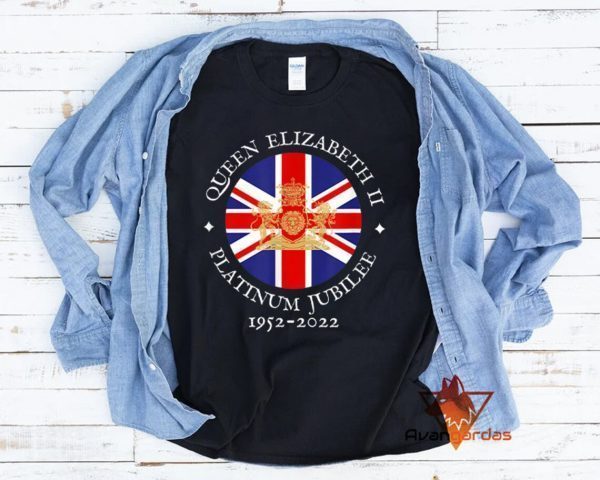 The Queen's Platinum Jubilee 70 Years 1952-2022 Celebration British Monarch Queen Elizabeth II Classic Shirt