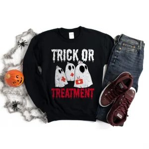 Halloween Nursing Pun Trick Or Treatment Classic Shirt