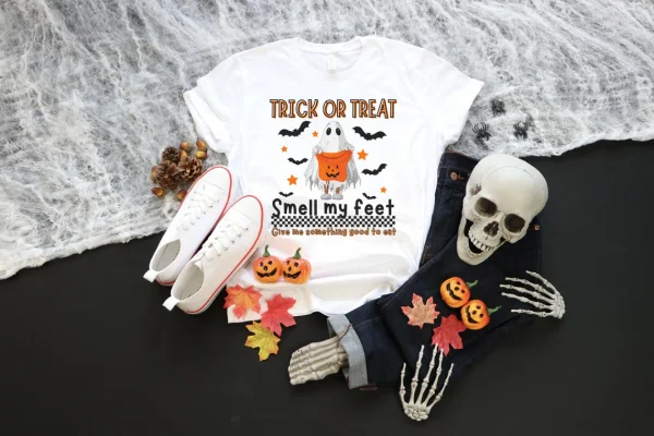 Smell My Feet, Trick or Treat Halloween 2022 Shirt