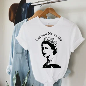 Legends Never Die Queen Elizabeth 1926-2022 End Of An Era Classic Shirt