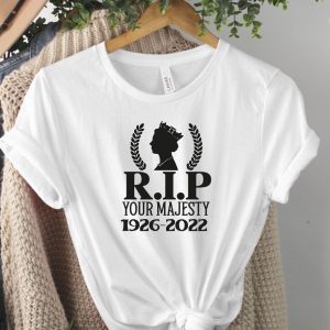 RIP Majesty The Queen 1926-2022 Queen Of England Classic Shirt