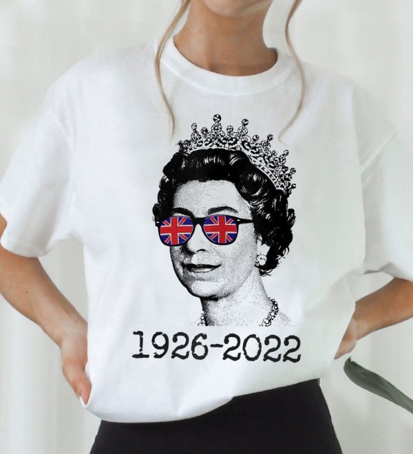 RIP Queen Elizabeth 1926-2022 God Save The Queen Classic Shirt