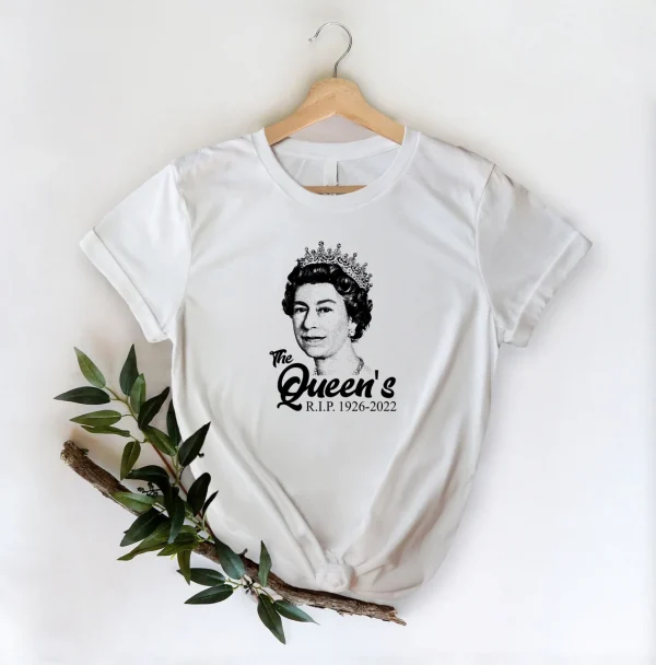 RIP Queen Elizabeth Rest In Peace Elizabeth 1926-2022 Queen Of England Since 1952 Classic Shirt