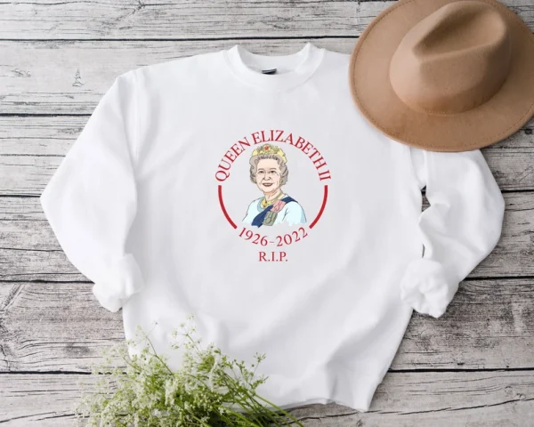 RIP Queen Elizabeth ll Rest In Peace Majesty The Queen 1926-2022 Classic Shirt
