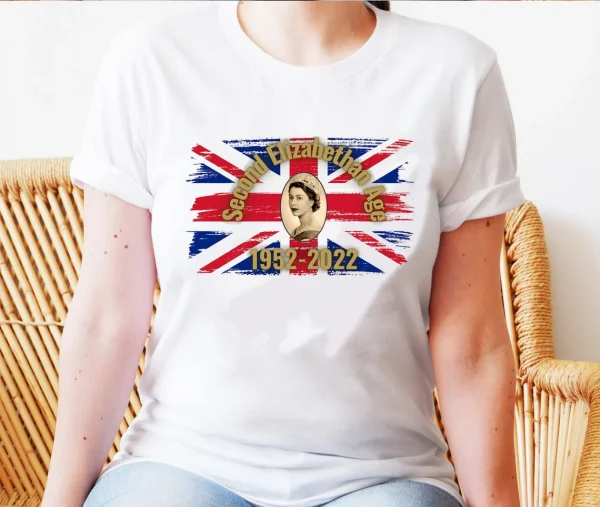 Second Elizabethen Age RIP Queen Elizabeth 1926-2022 Classic Shirt