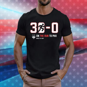 UConn Huskies On The Run To PHX T-Shirt